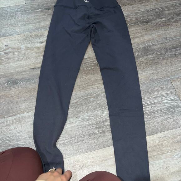 Beyond Yoga Dark Gray Full Length Leggings Size Small - Picture 2 of 6